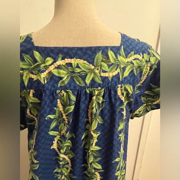 Hawaiian Muumuu Maxi Dress Large - Picture 5 of 9